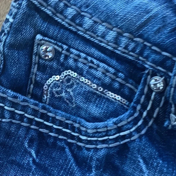 Rock Revival Lynkai easy crop jeans - Picture 2 of 7